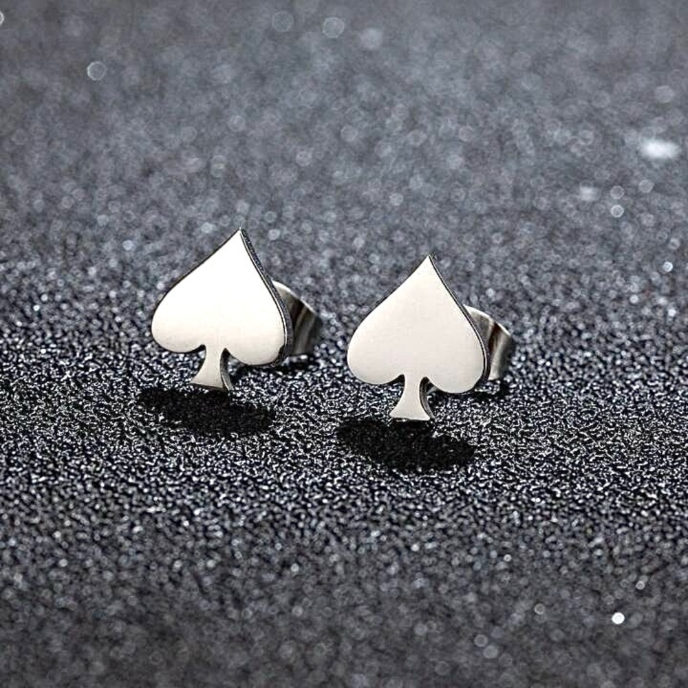 NEW Dainty Spade stud Earrings Silver color - Boutique - Picture 4 of 5
